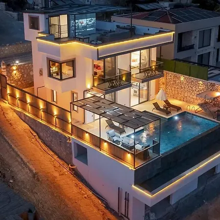Villa Aydemir Kas , 4 Kisilik ,Manzara Merkezi, Jakuzi ,Sinema